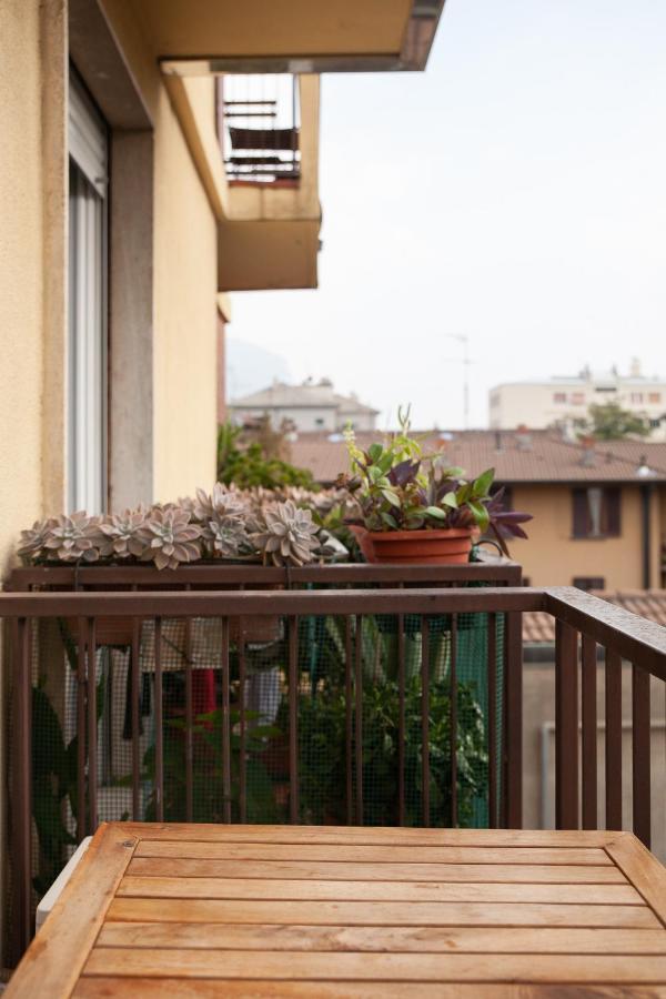 Cozy Lake Como Apartments Valmadrera Ngoại thất bức ảnh
