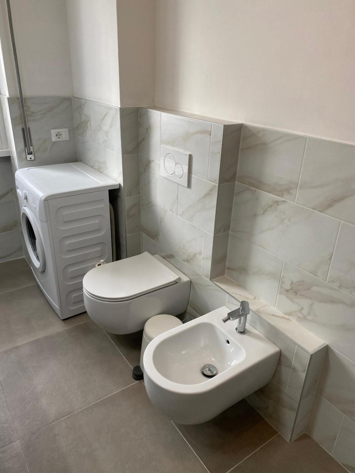 Cozy Lake Como Apartments Valmadrera Ngoại thất bức ảnh