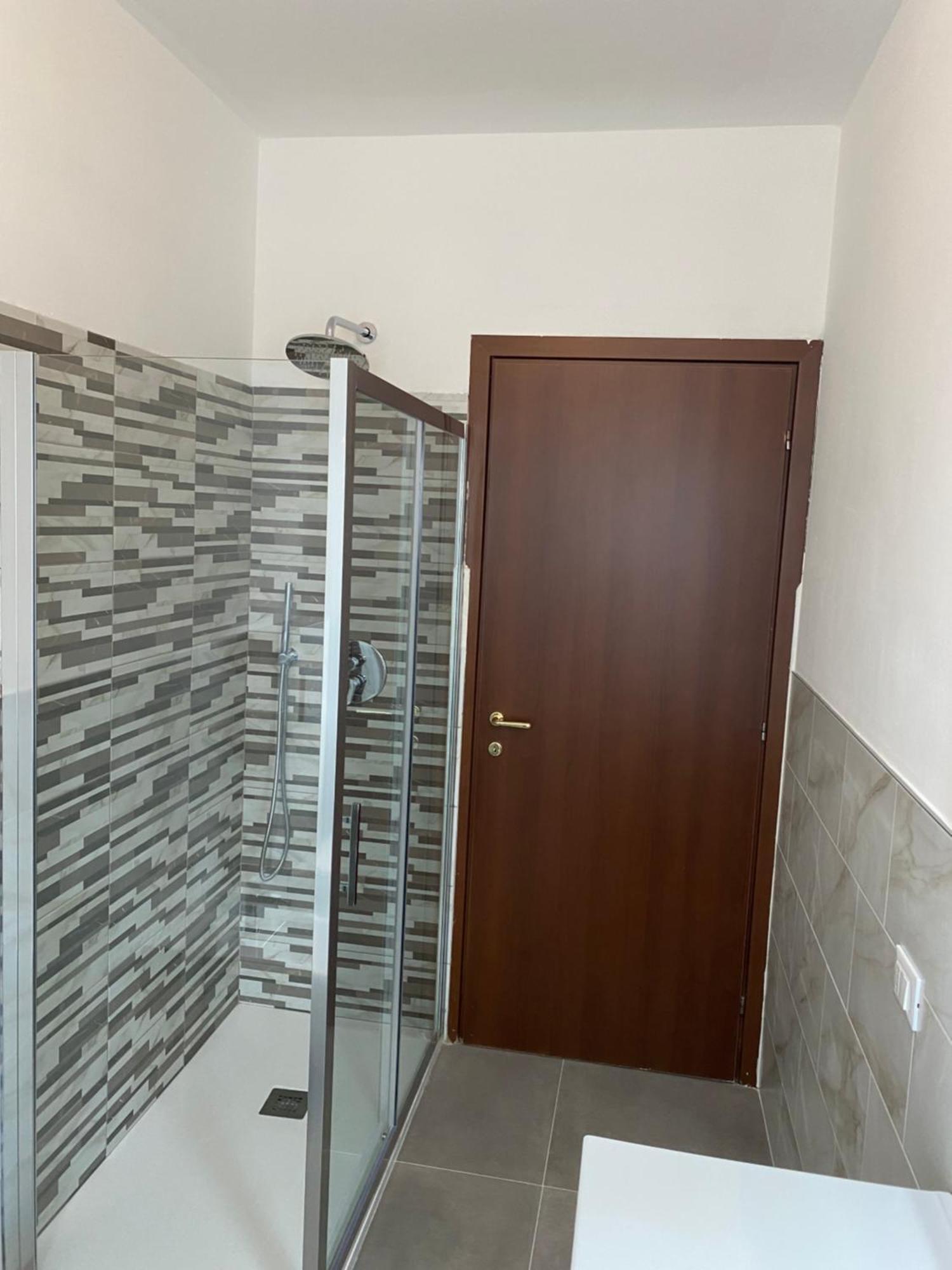 Cozy Lake Como Apartments Valmadrera Ngoại thất bức ảnh
