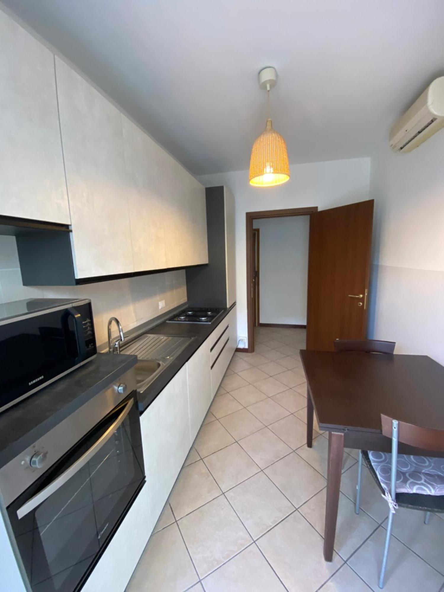 Cozy Lake Como Apartments Valmadrera Ngoại thất bức ảnh