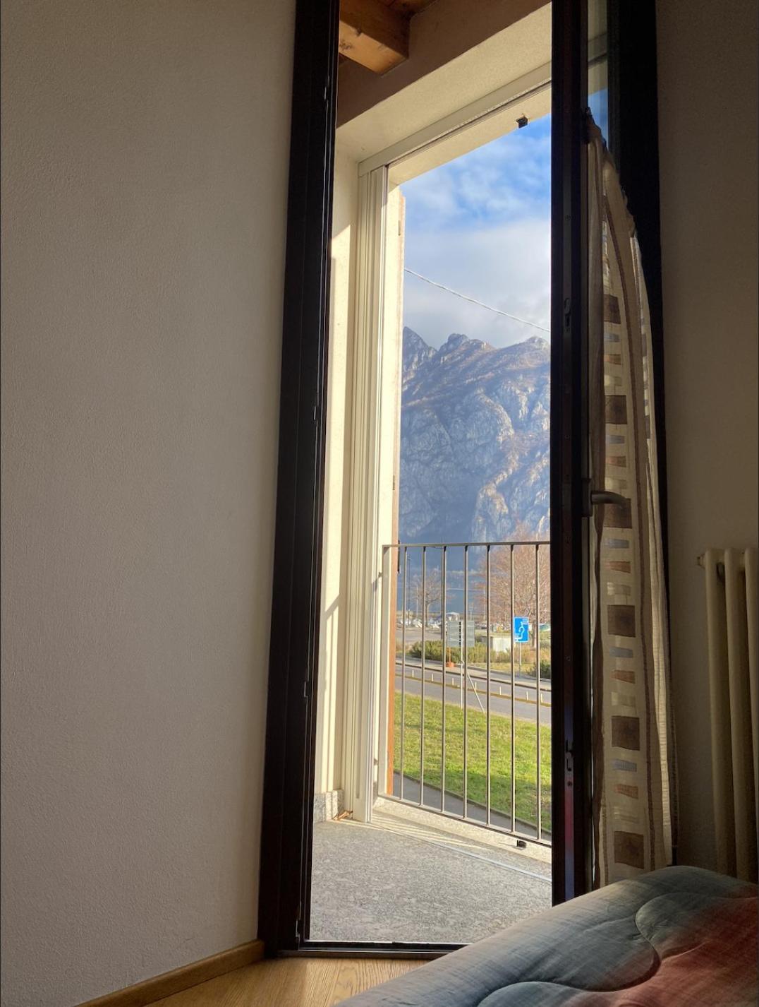 Cozy Lake Como Apartments Valmadrera Ngoại thất bức ảnh